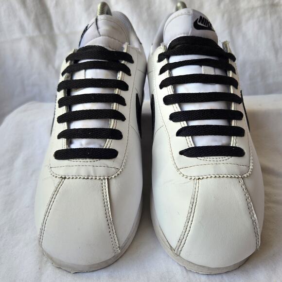 Nike Cortez White Black DM4044-105 Shoes Sneakers Men's Size 8 - Picture 2 of 9